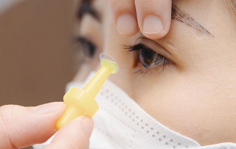 Sử dụng kính áp tròng một cách hợp lý giúp bảo vệ mắt
