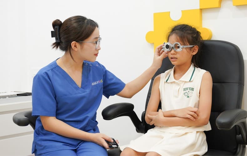 Khám mắt định kỳ khắc phục dại mắt