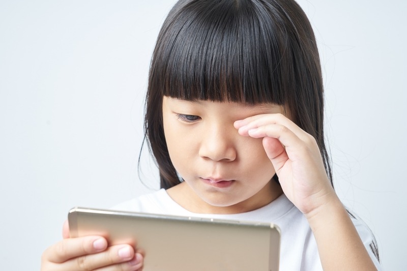 Viễn thị có thể xuất hiện ở trẻ em