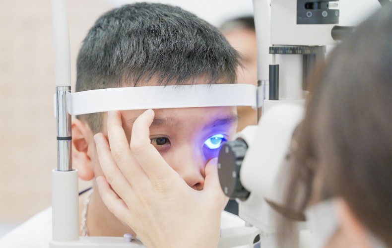 Khám mắt khám những gì?