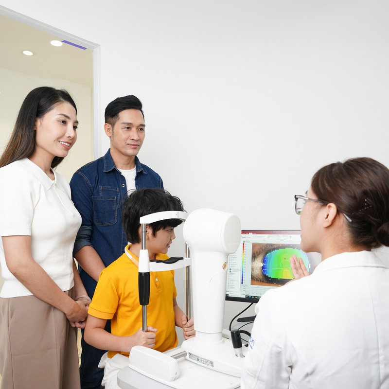 Tầm quan trọng của phát hiện dấu hiệu loạn thị sớm ở trẻ