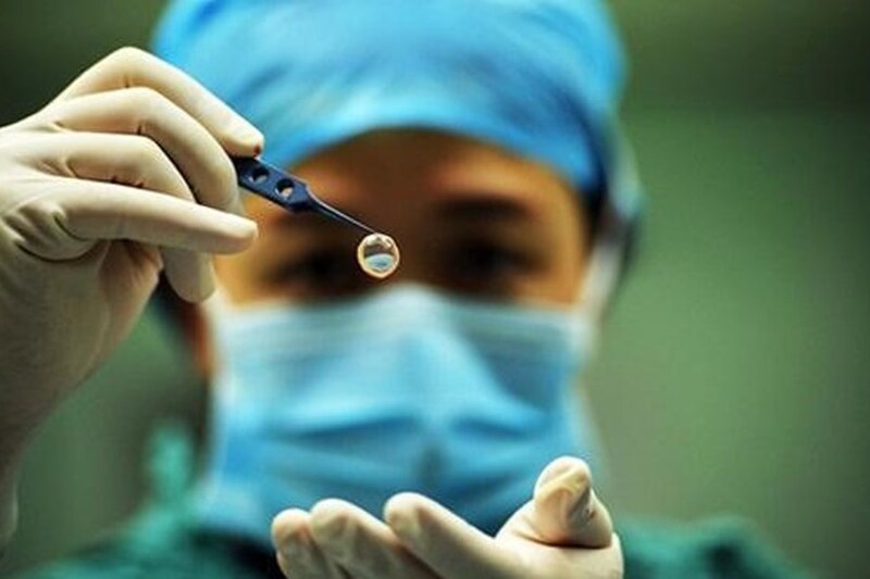 Loạn thị do bệnh giác mạc chóp: phẫu thuật