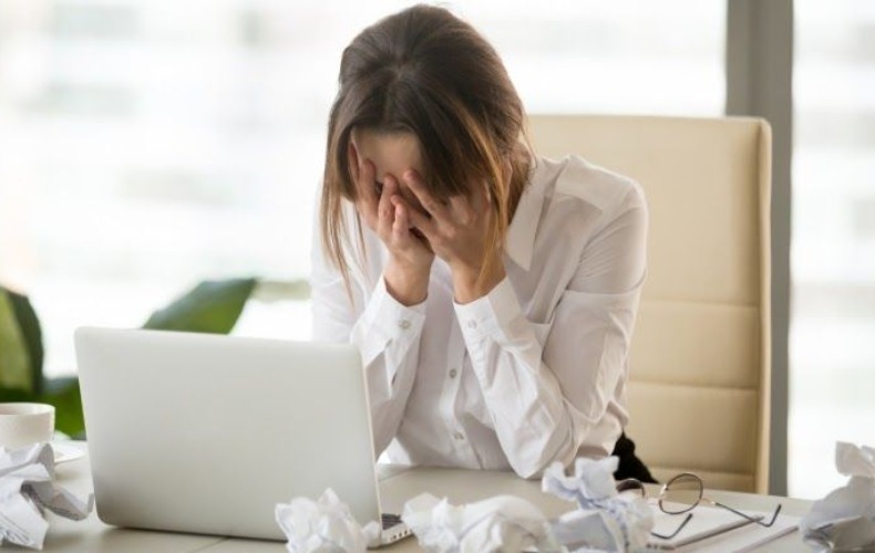 Mắt mờ là triệu chứng của loạn thị