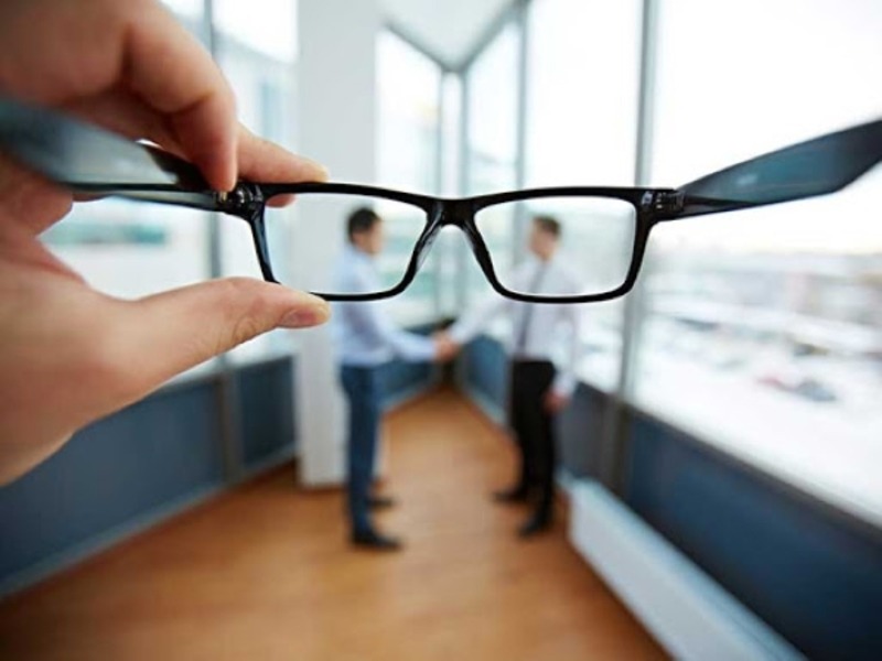 Loạn thị và cận thị là gì?
