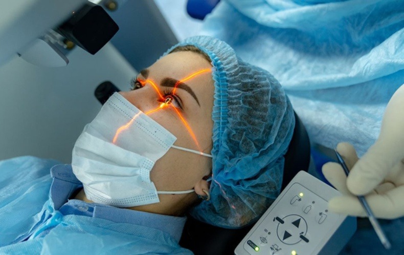 Mổ mắt Epi-LASIK là gì?