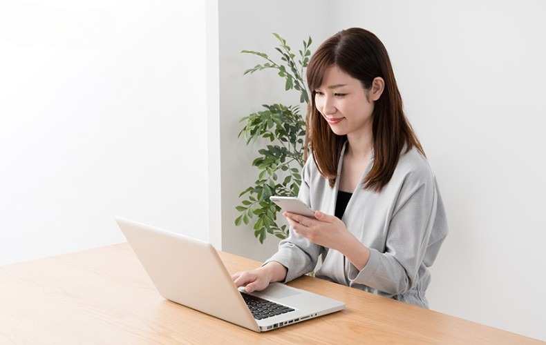 Tránh làm việc trong môi trường ánh sáng kém phòng ngừa viễn thị